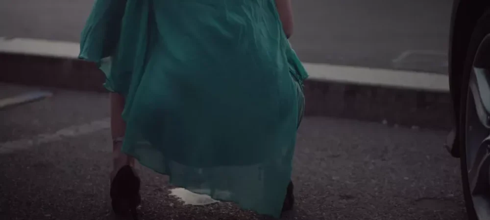 dans-ta-pub-publicité-provocante-feministe-feminisme-fan-parisian-gentlemen