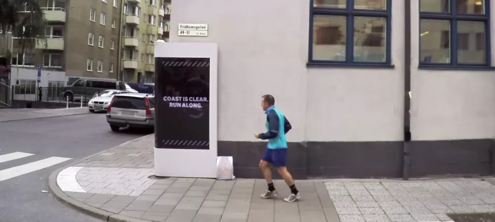 dans-ta-pub-samsung-galaxy-beyond-the-edge-billboard-stockholm