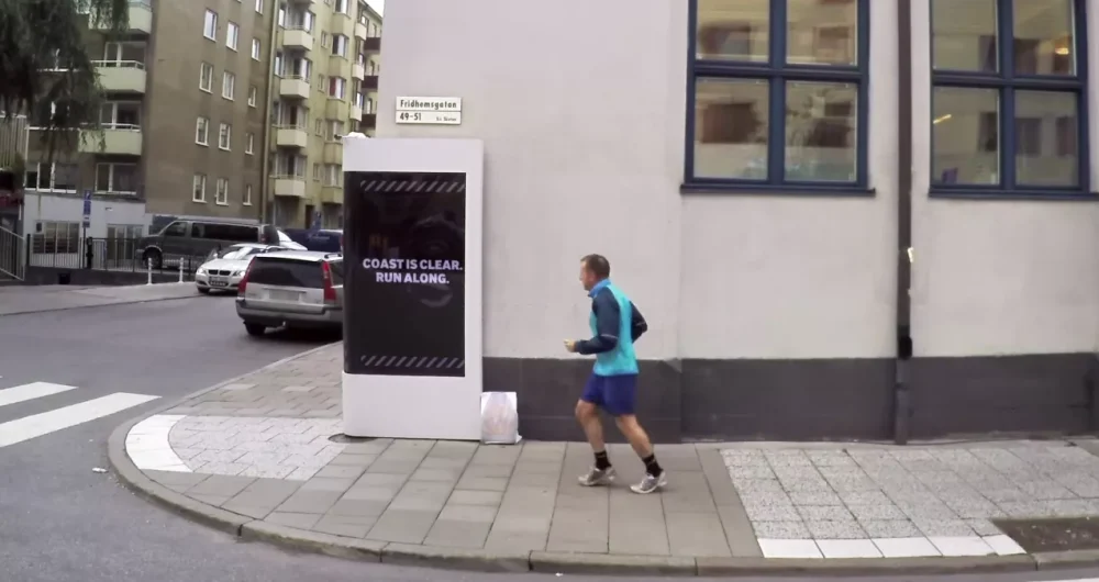 dans-ta-pub-samsung-galaxy-beyond-the-edge-billboard-stockholm