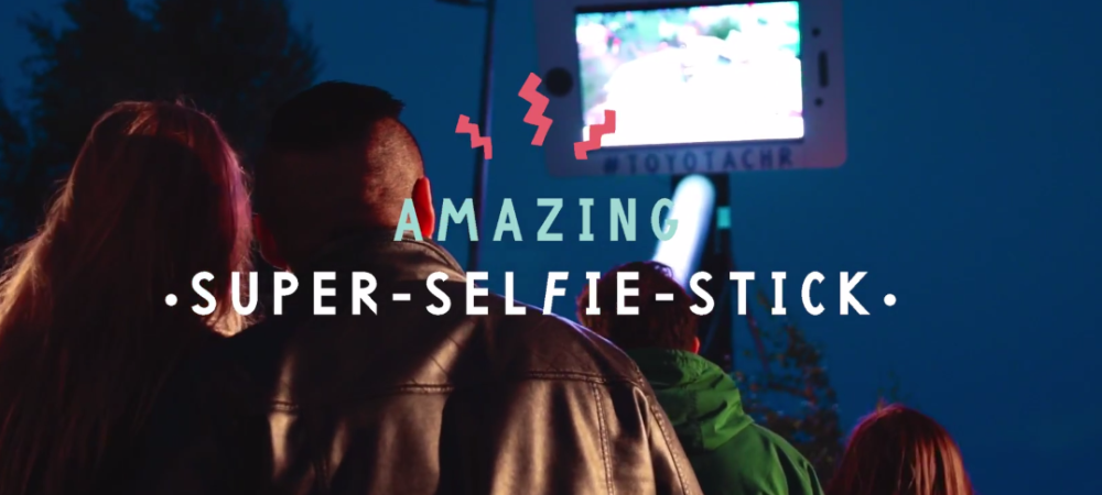 dans-ta-pub-toyota-super-selfie-stick-saatchi-finland-festival-flow