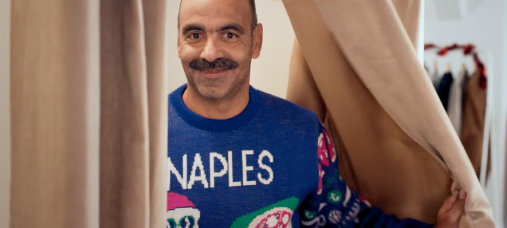 dans-ta-pub-transavia-pull-noel