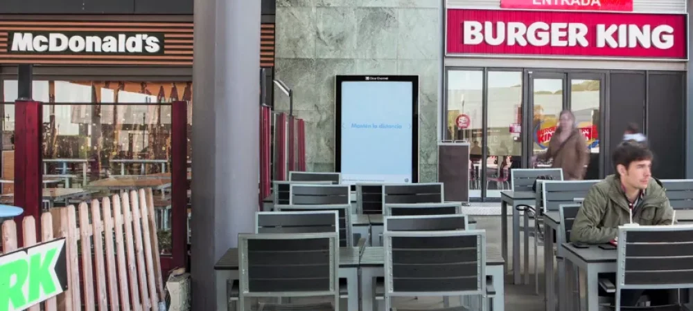 dans-ta-pub-volkswagen-distance-de-securité-ddb-espagne