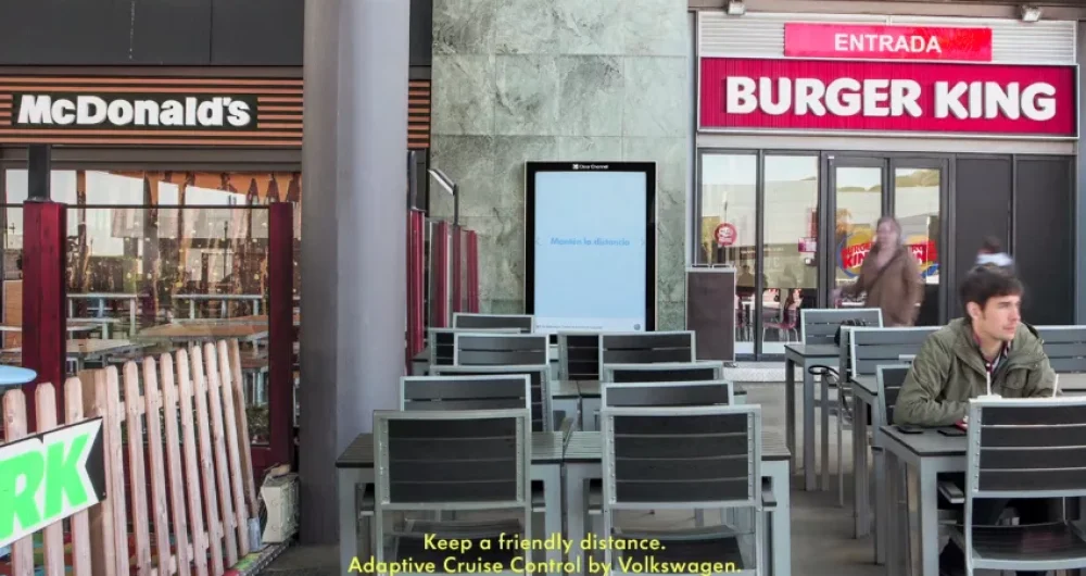 dans-ta-pub-volkswagen-distance-de-securité-ddb-espagne
