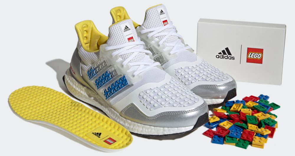 lego-x-adidas-ultraboost-4-0-dna-shock-blue-FY7690